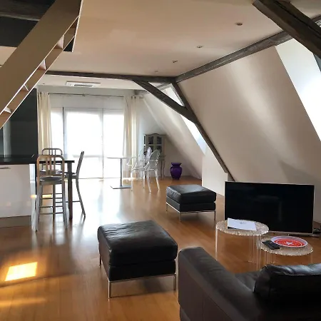 Duplex 15 公寓